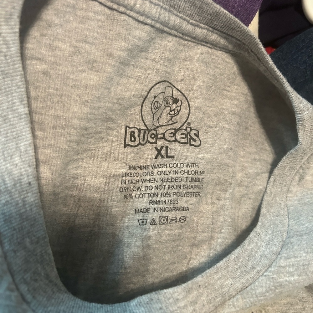 Buc-ee’s “Hodwy” Gray Short Sleeve Tee - X-Large - Picture 5 of 5